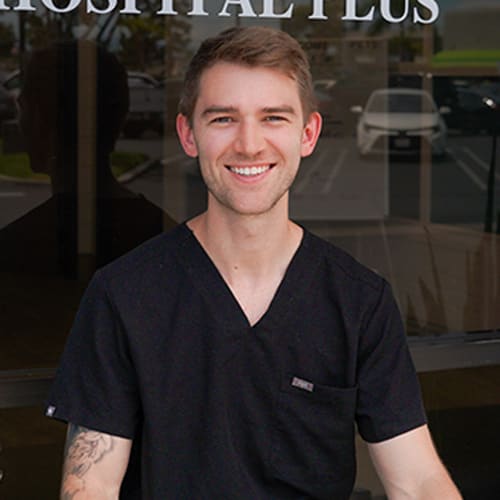 Dr. Zachary Houghtaling, Fountain Valley Veterinarian